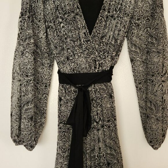 Diane Von Furstenberg wrap dress - Picture 2 of 5